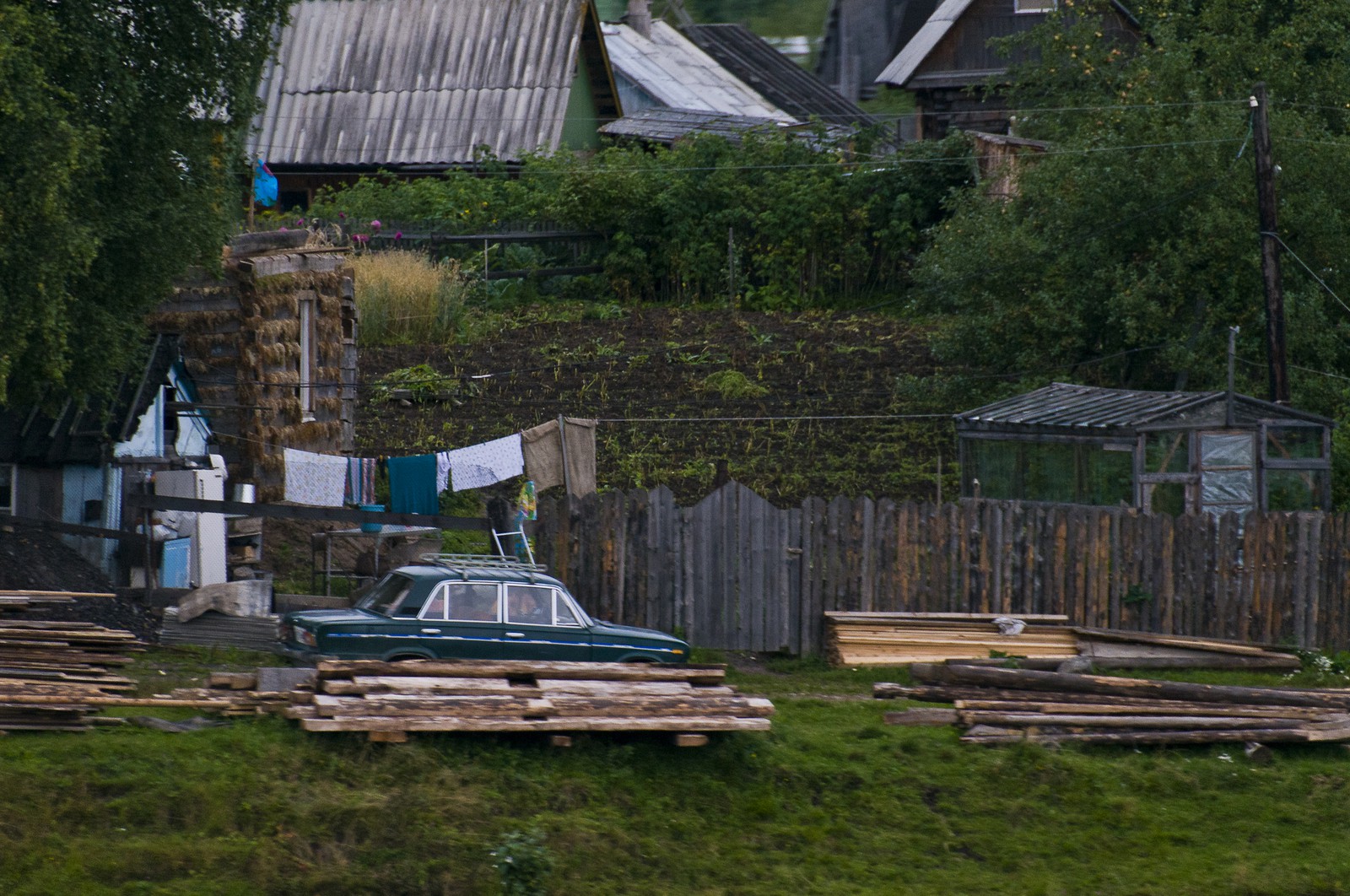 Aube sur les berges du Svir