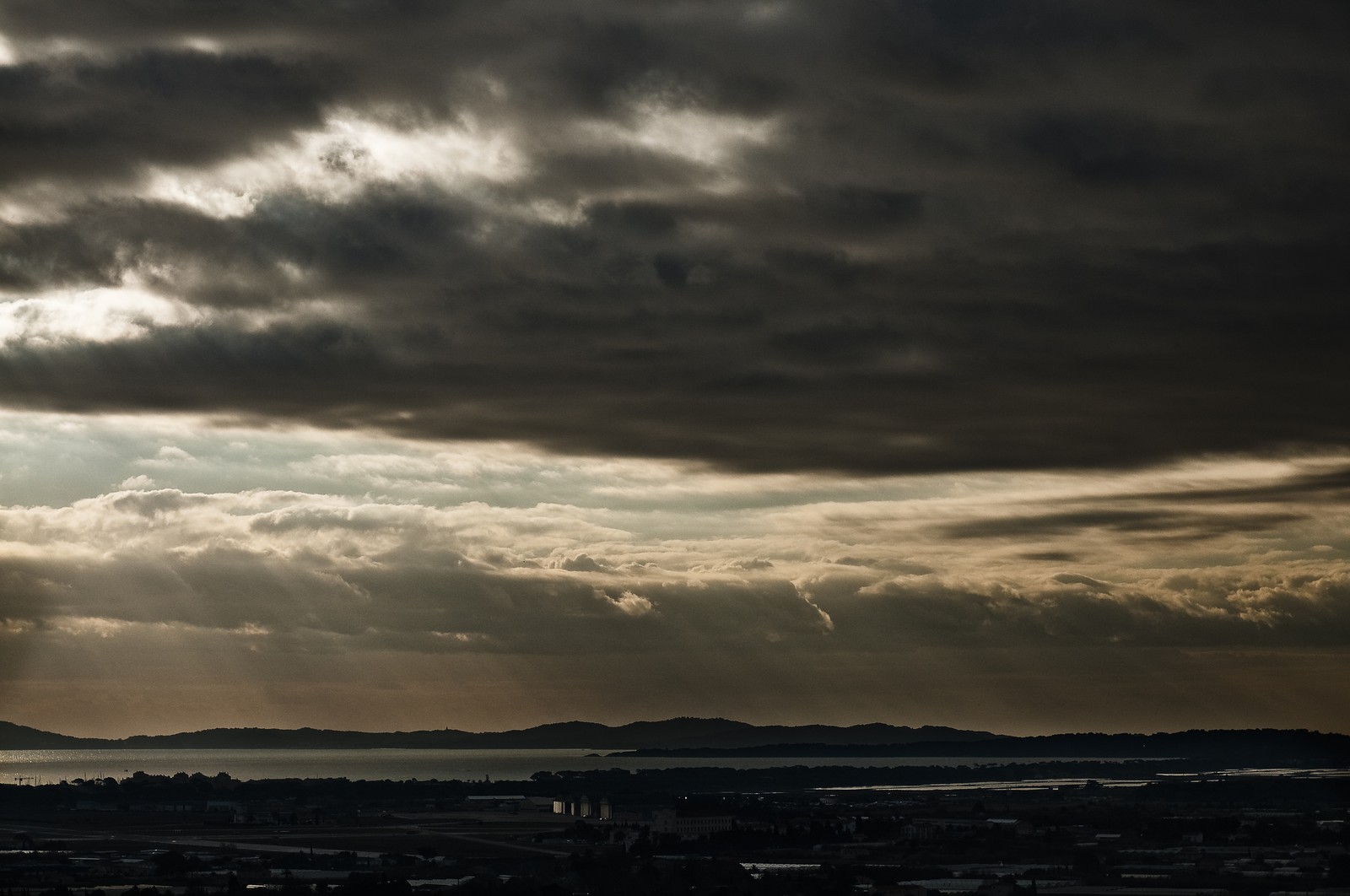 Nuages sur Hyères