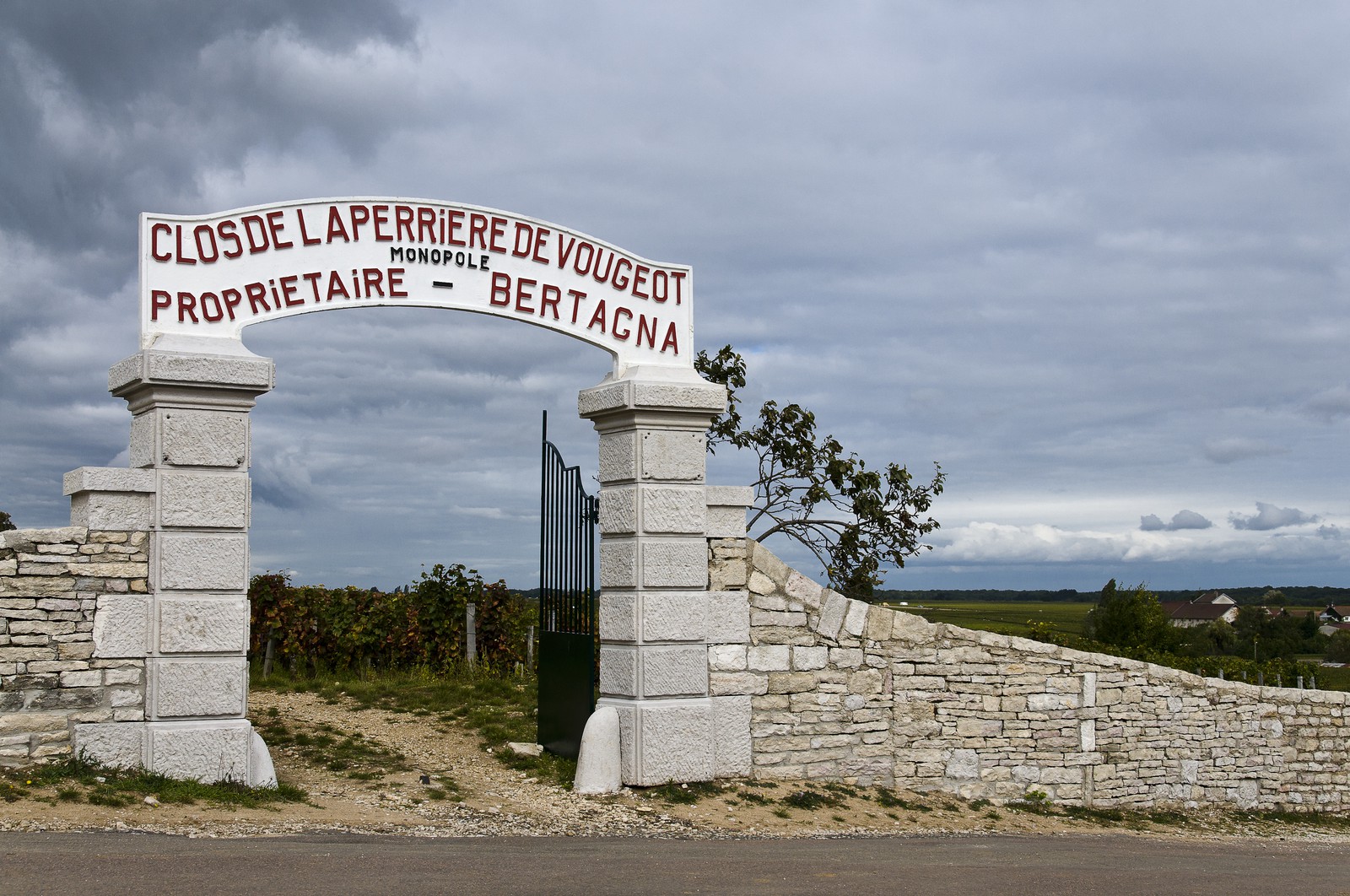 Entrée d'une parcelle &quot;monopole&quot;
