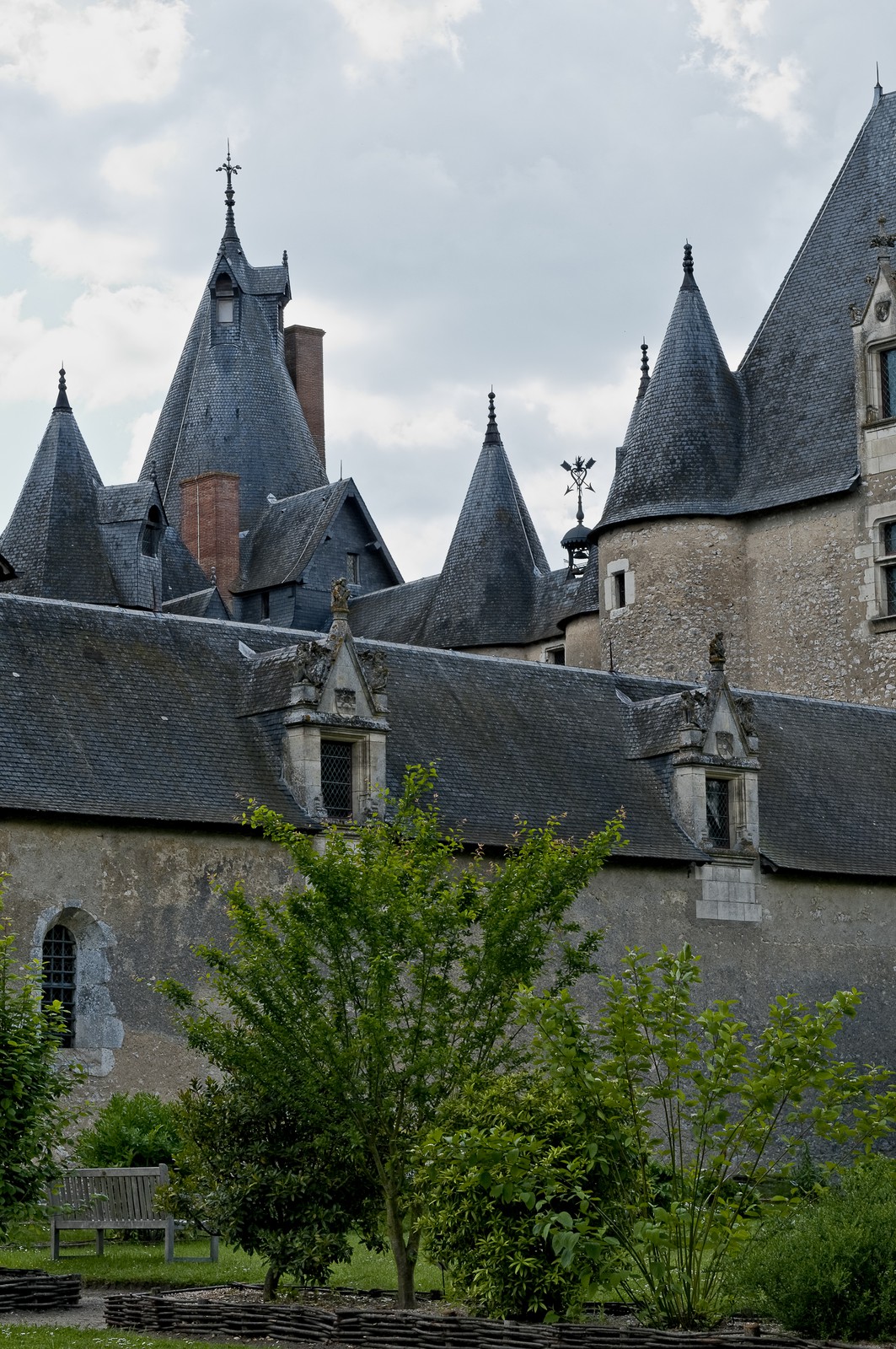 Château de Fougères-sur-Bièvre