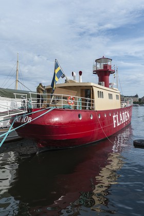 Bateau-phare à quai