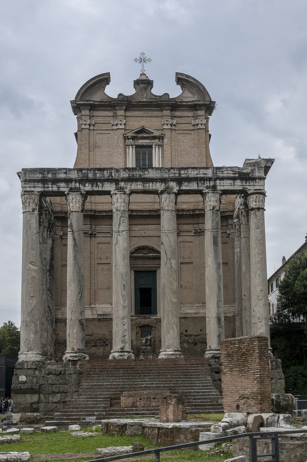 Temple d'Antonin et Faustine