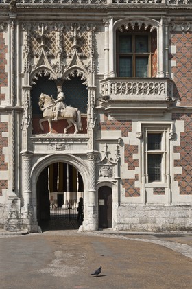 Façade du château de Blois
