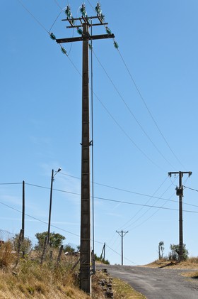 Poteaux électriques