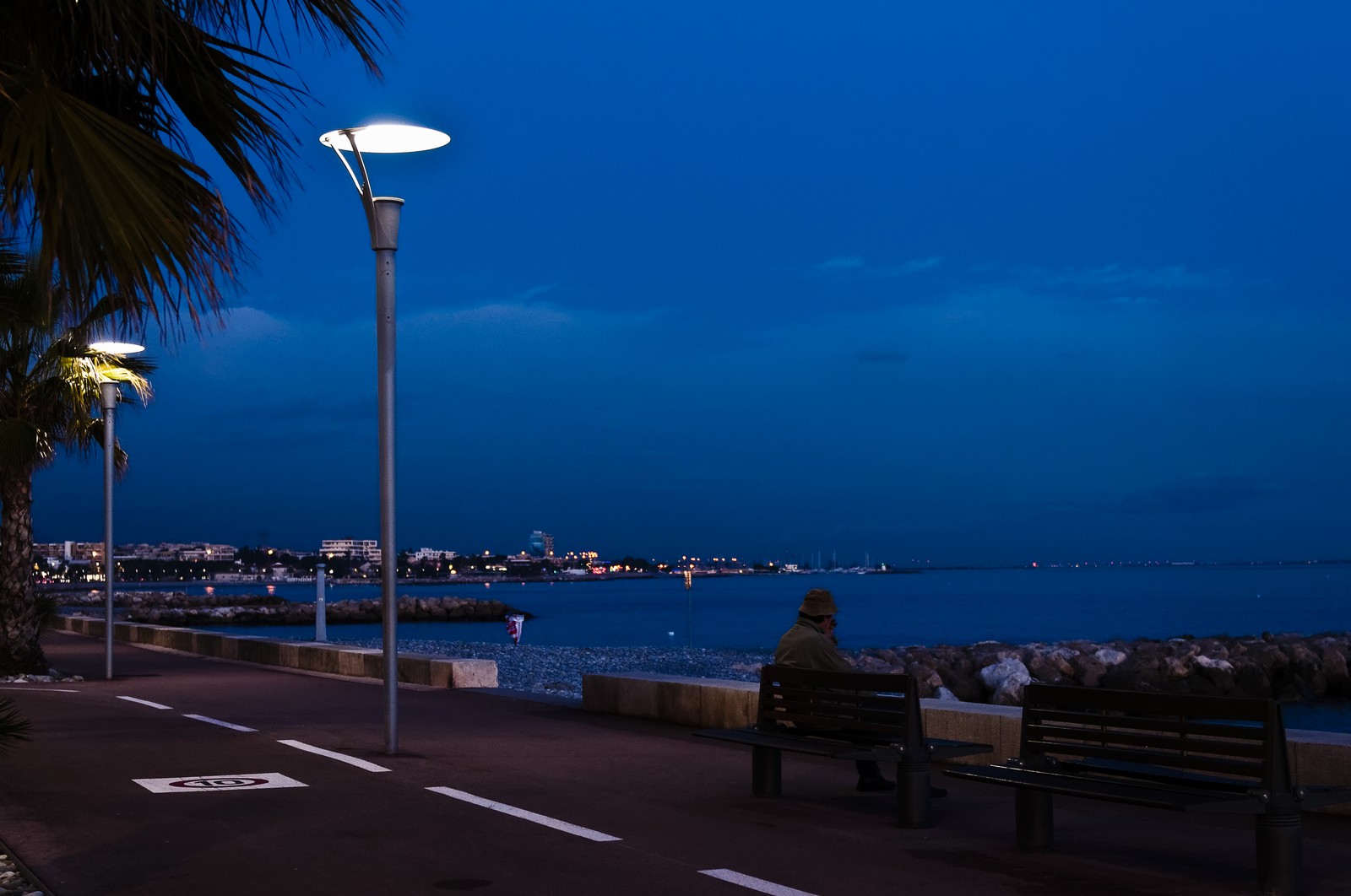 Cagnes, la plage au crépuscule
