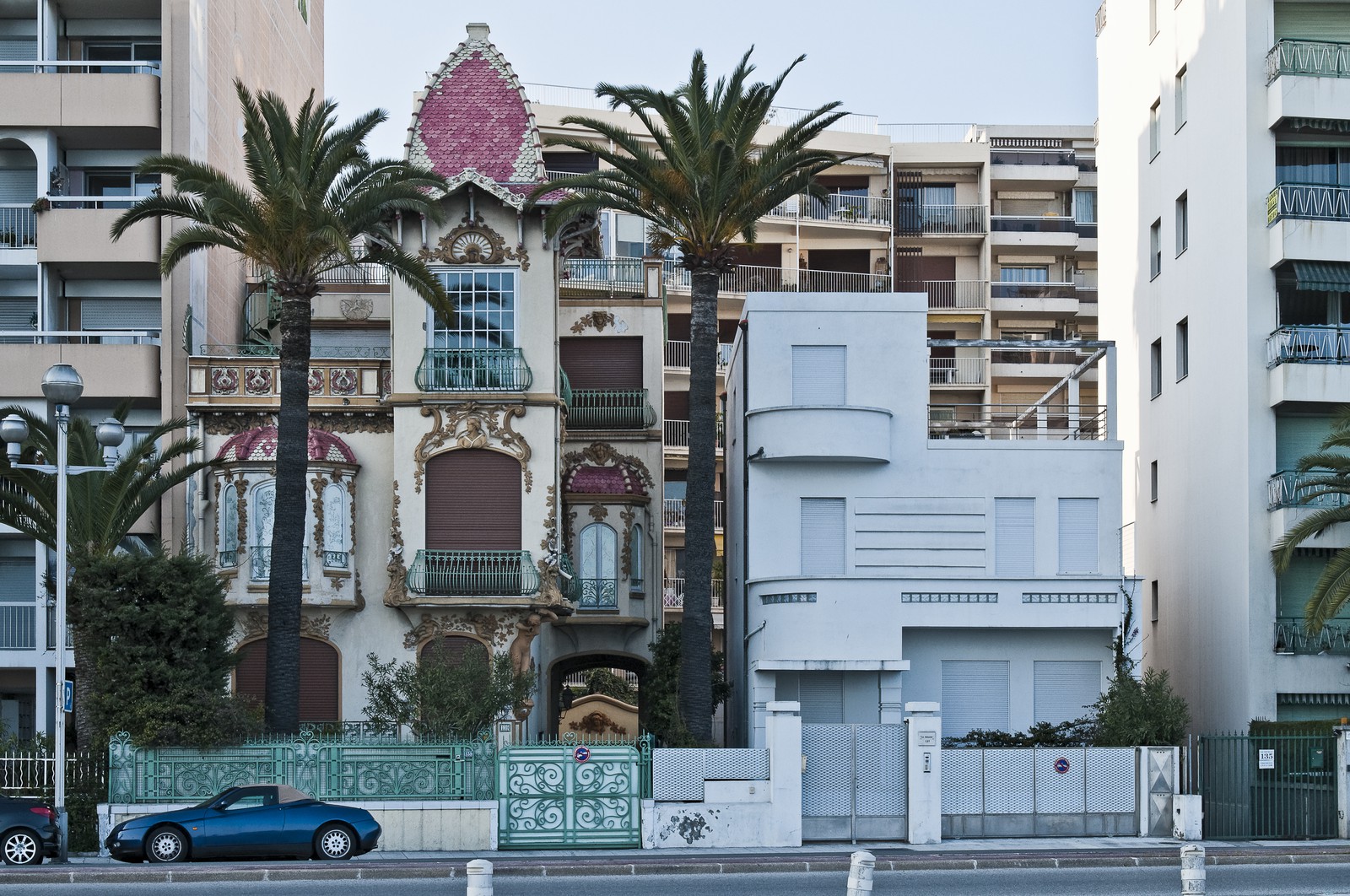 Villas sur la promenade des Anglais
