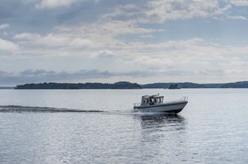 Bateau dans l'archipel