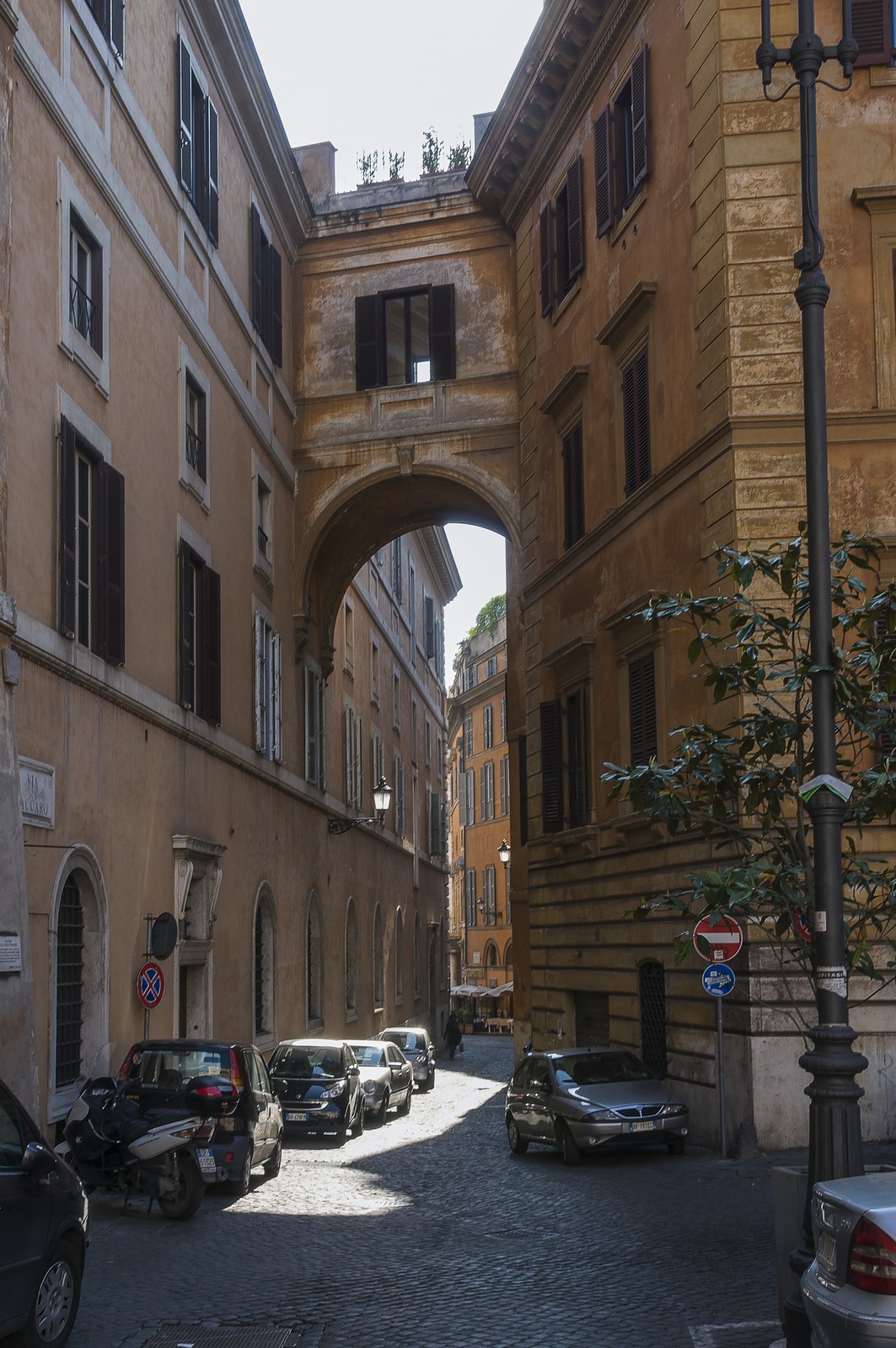 Palazzo Muti Papazzurri