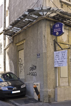 Action contre la saleté à Marseille