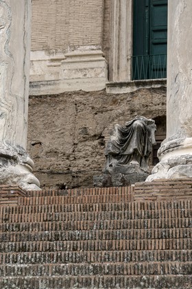 Temple d'Antonin et Faustine