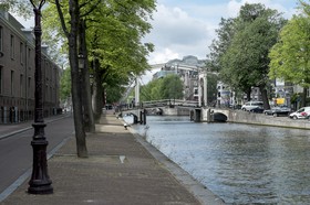 Canal et pont à bascule