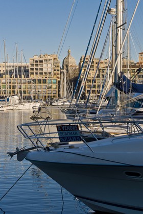 Marseille, Vieux-Port, voilier à vendre