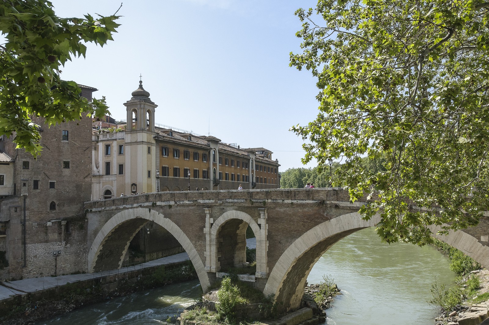 Ponte Fabricio