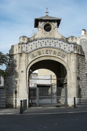 Les établissements Biétron