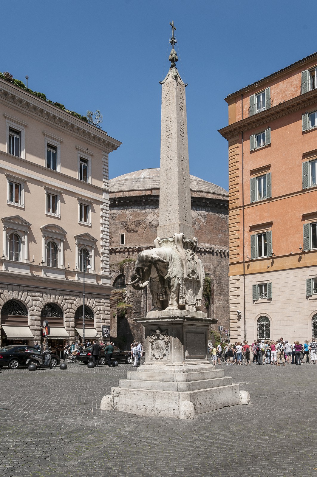 Piazza della Minerva