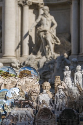 Souvenirs, souvenirs