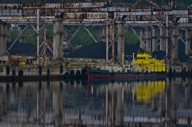 Port fluvial sur le Svir