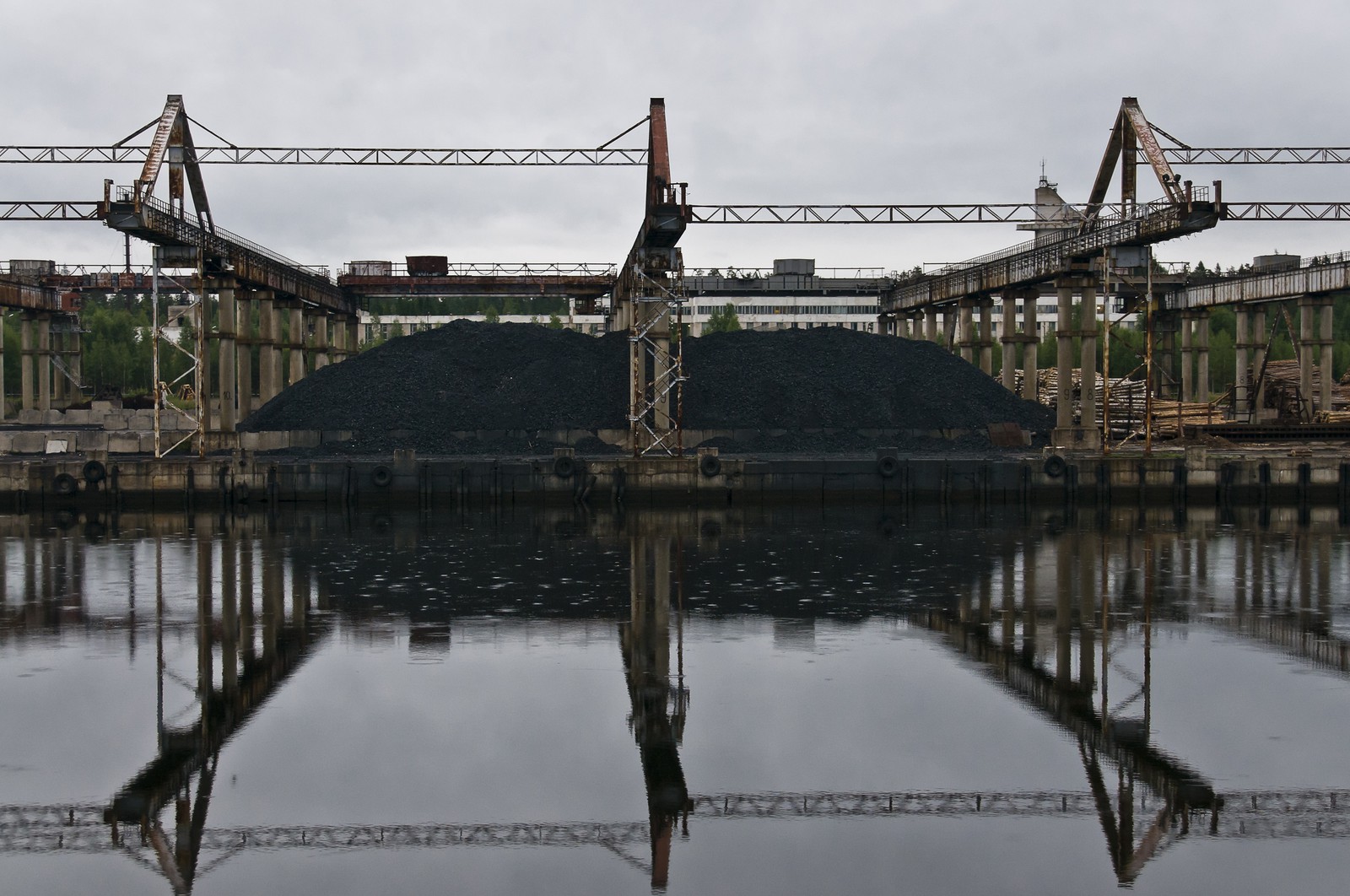 Port fluvial sur le Svir