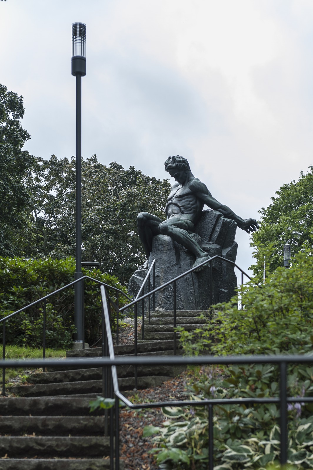 Statue de Strindberg